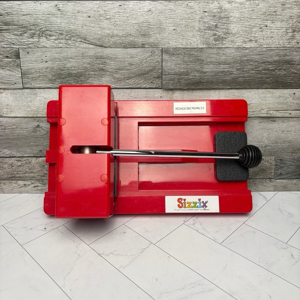 Sizzix Original Red Die-Cutting Machine + System Converter